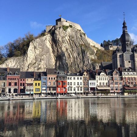 Les Voisins De Mr Sax Hotel Dinant Eksteriør billede